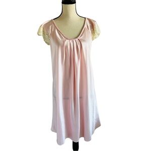 Oscar de la Renta | Neiman Marcus   Pale Pink Lingerie Nightie
